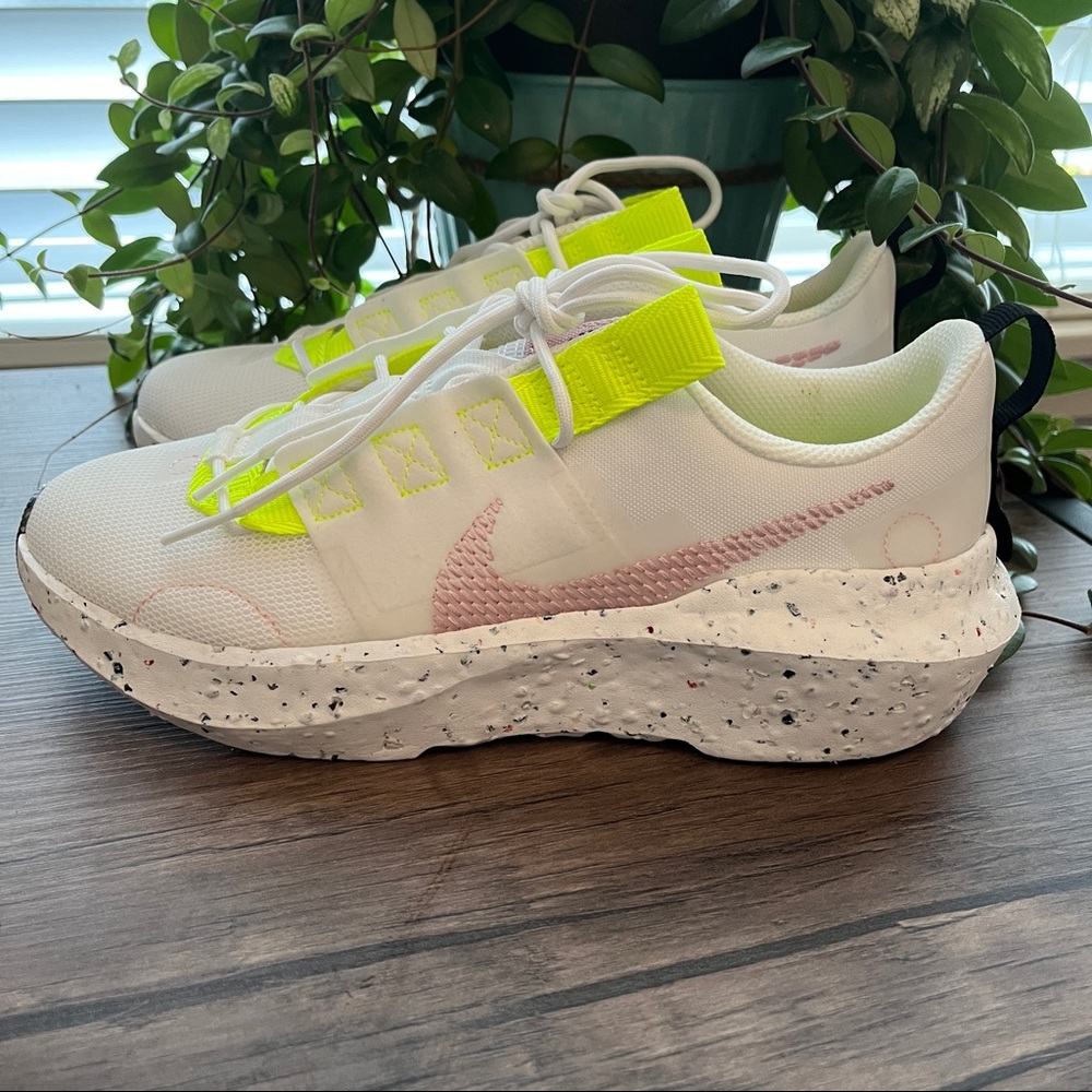NIKE WOMEN'S CRATER IMPACT SHOES SZ 8 - White - Picture 4 of 10
